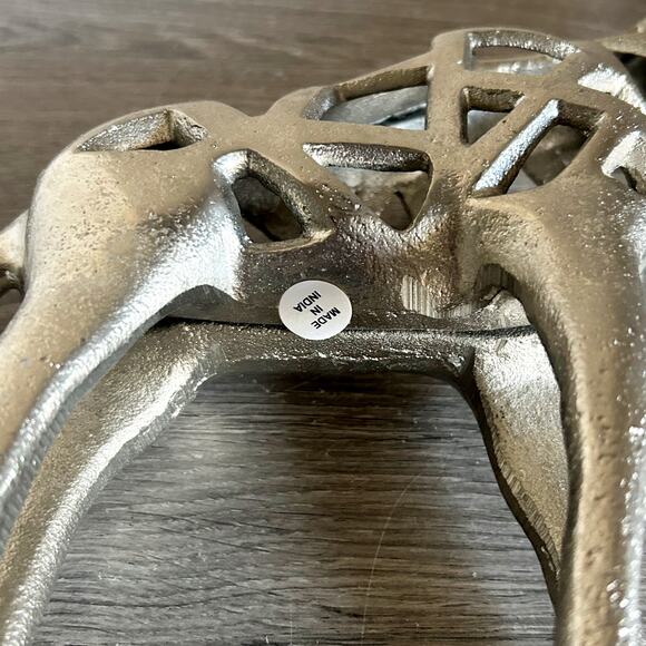 Vintage Steel Silver Metal Hollow Modern Art Giraffe Statue Made in India EUC - Picture 8 of 8